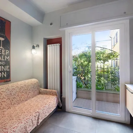 Victoria Fil Rouge Lejlighed *