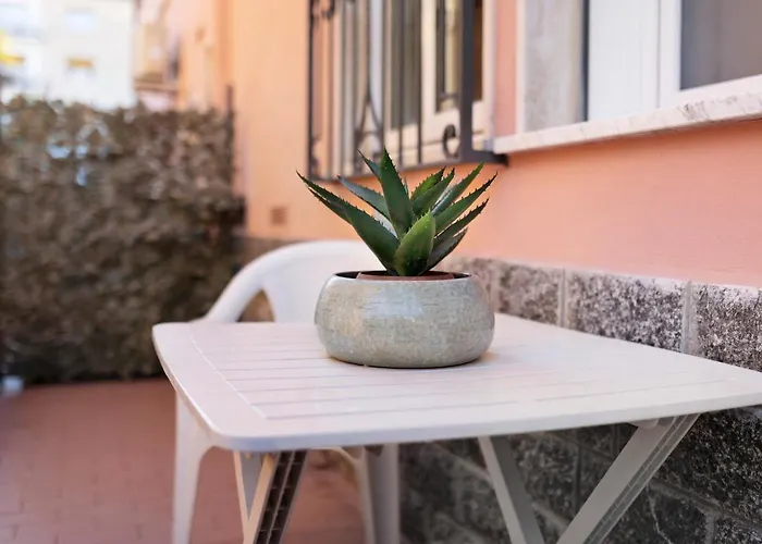 Victoria Fil Rouge Lejlighed